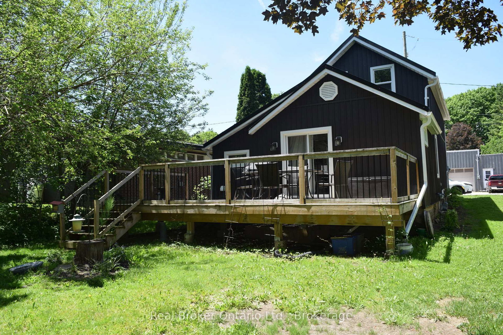 523 Mill Street • West Grey, ON photo 37