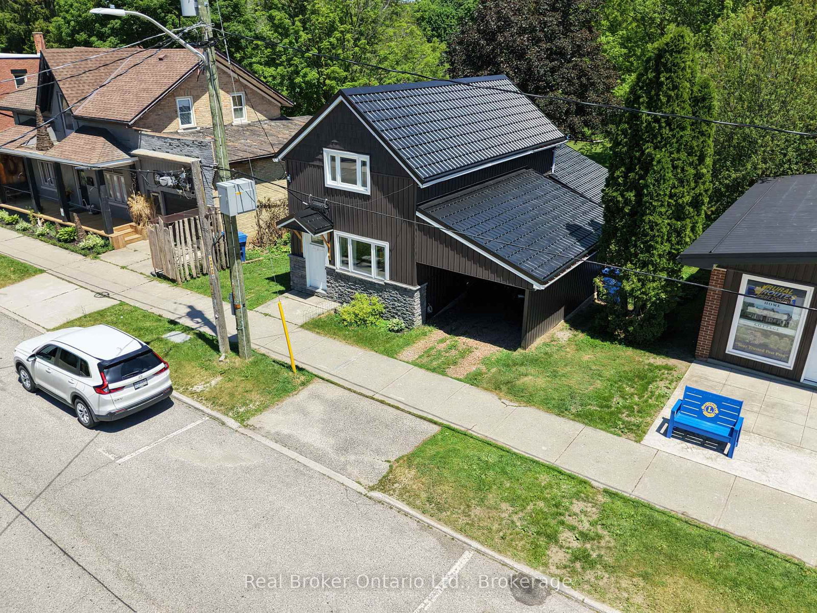 523 Mill Street • West Grey, ON photo 5