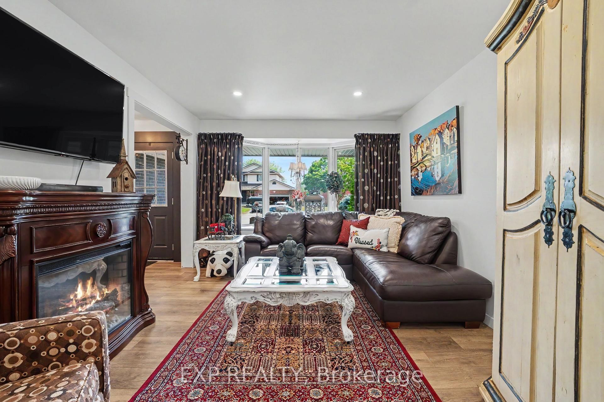 4566 CEDARBROOK Lane