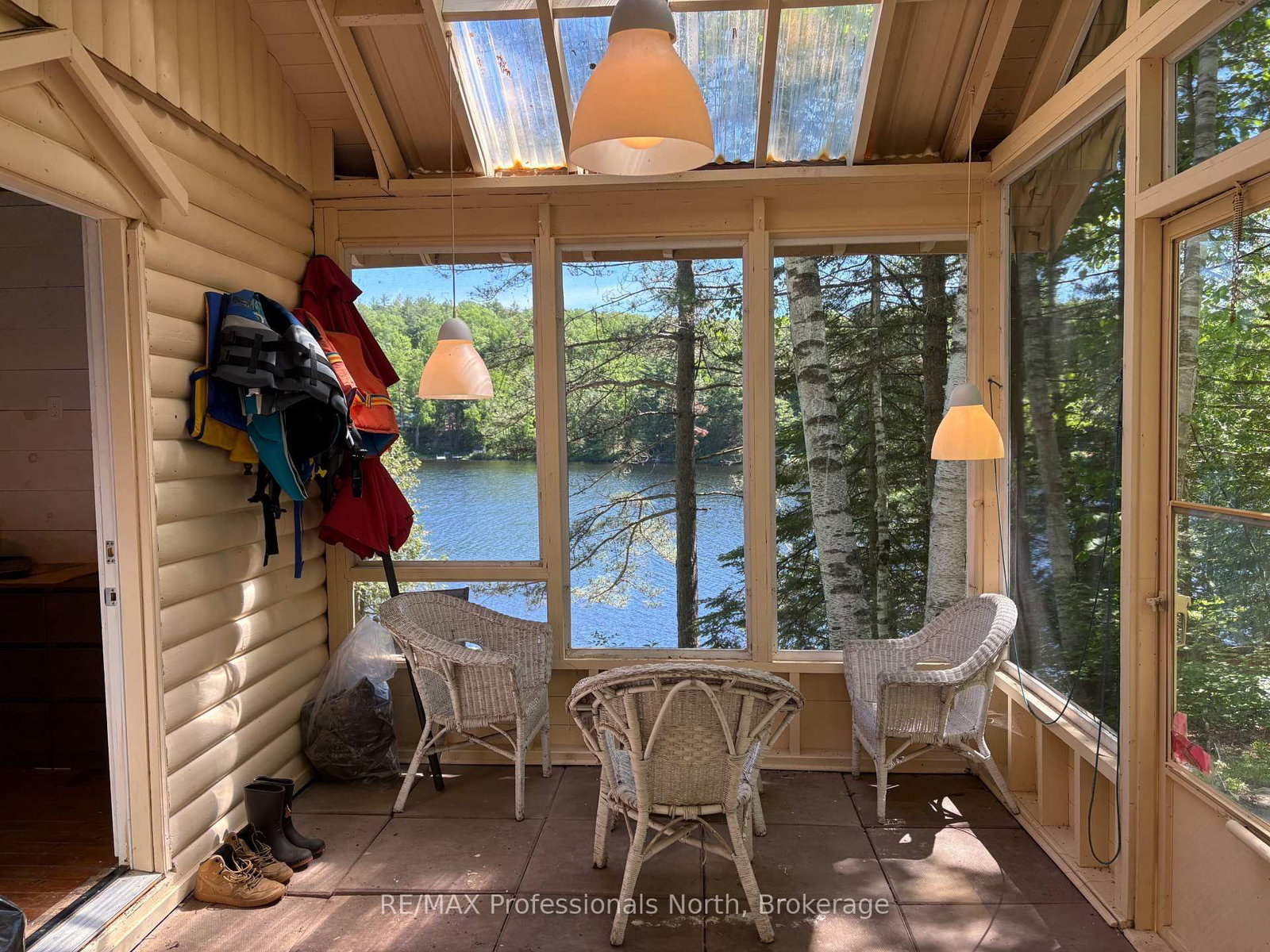 10729 Black Lake WAO • Minden Hills, ON photo 16