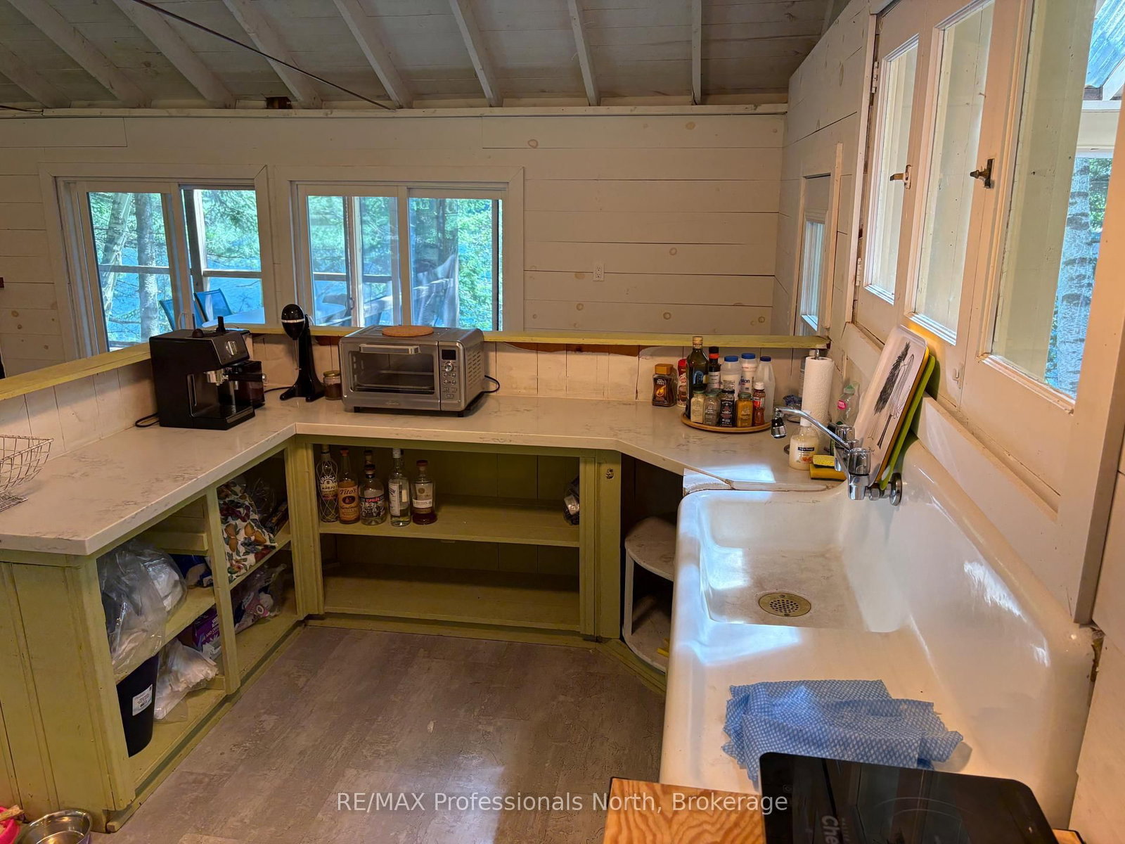 10729 Black Lake WAO • Minden Hills, ON photo 19