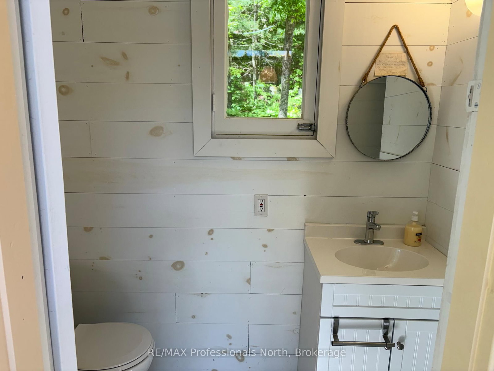10729 Black Lake WAO • Minden Hills, ON photo 27