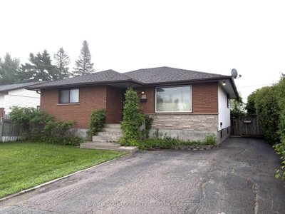 518 Edward St