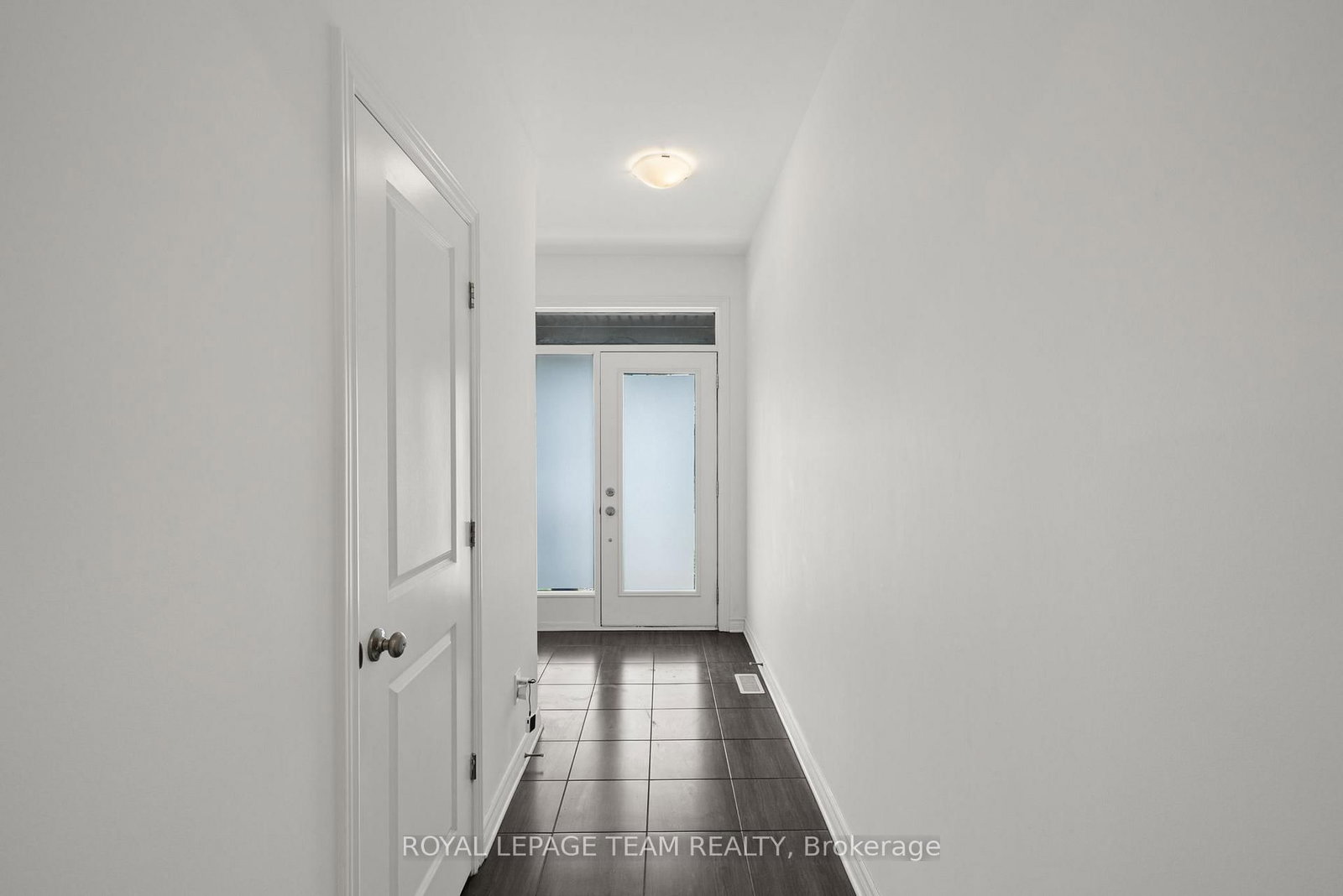 41 Whooping Crane Ridge • Ottawa, ON photo 4
