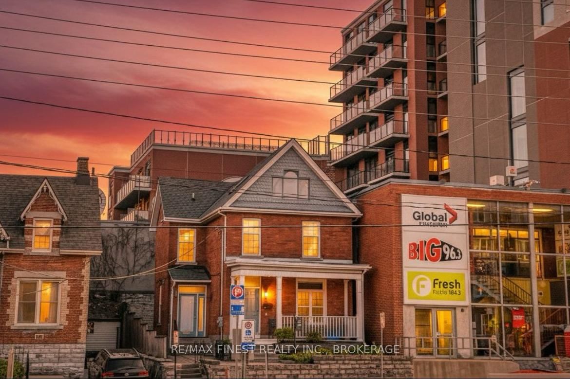166 Queen Street