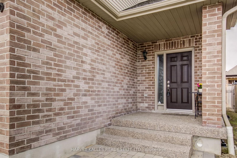 106 Eden Oak Trail