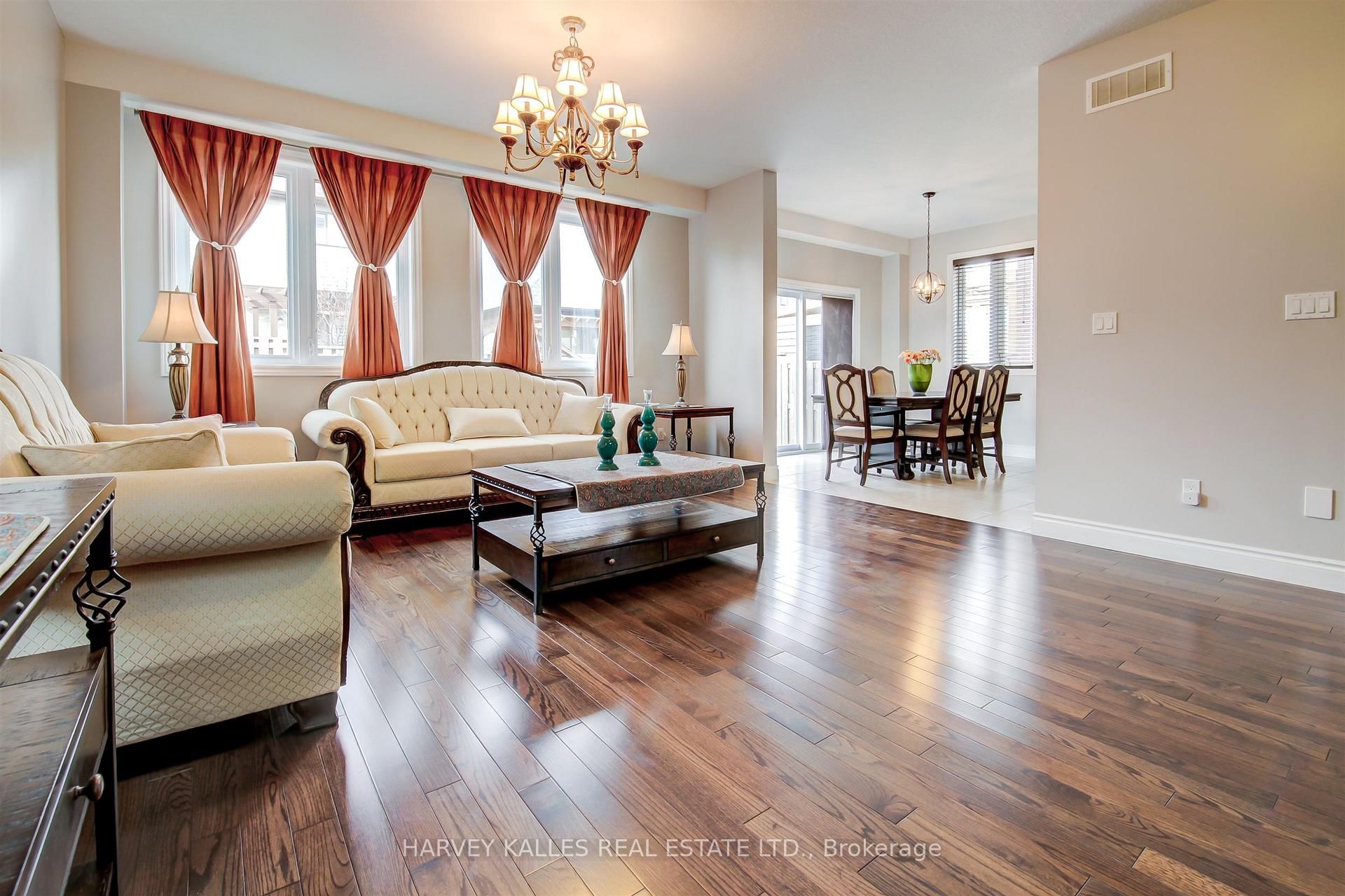 106 Eden Oak Trail