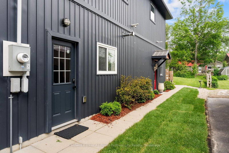 30 Bluewater Dr photo 4