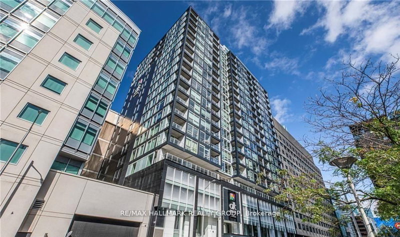 home for lease on 2115-199 Slater Street