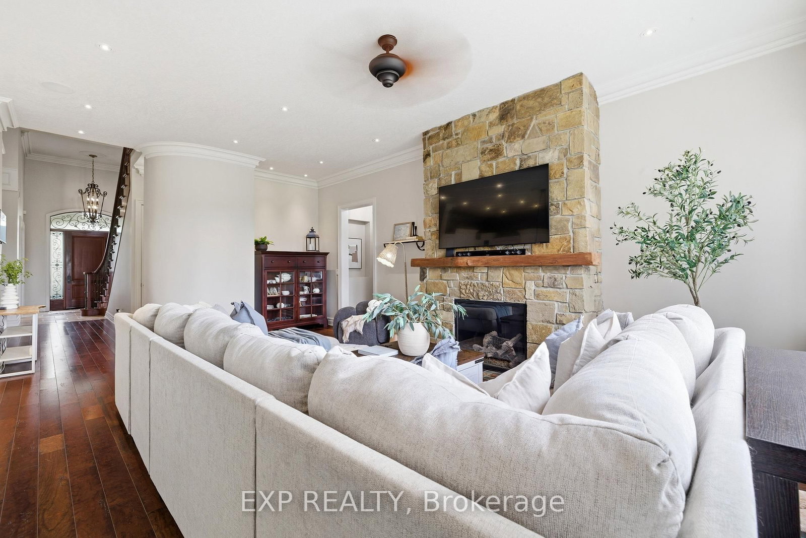 54 Paige Street • Kitchener, ON photo 9
