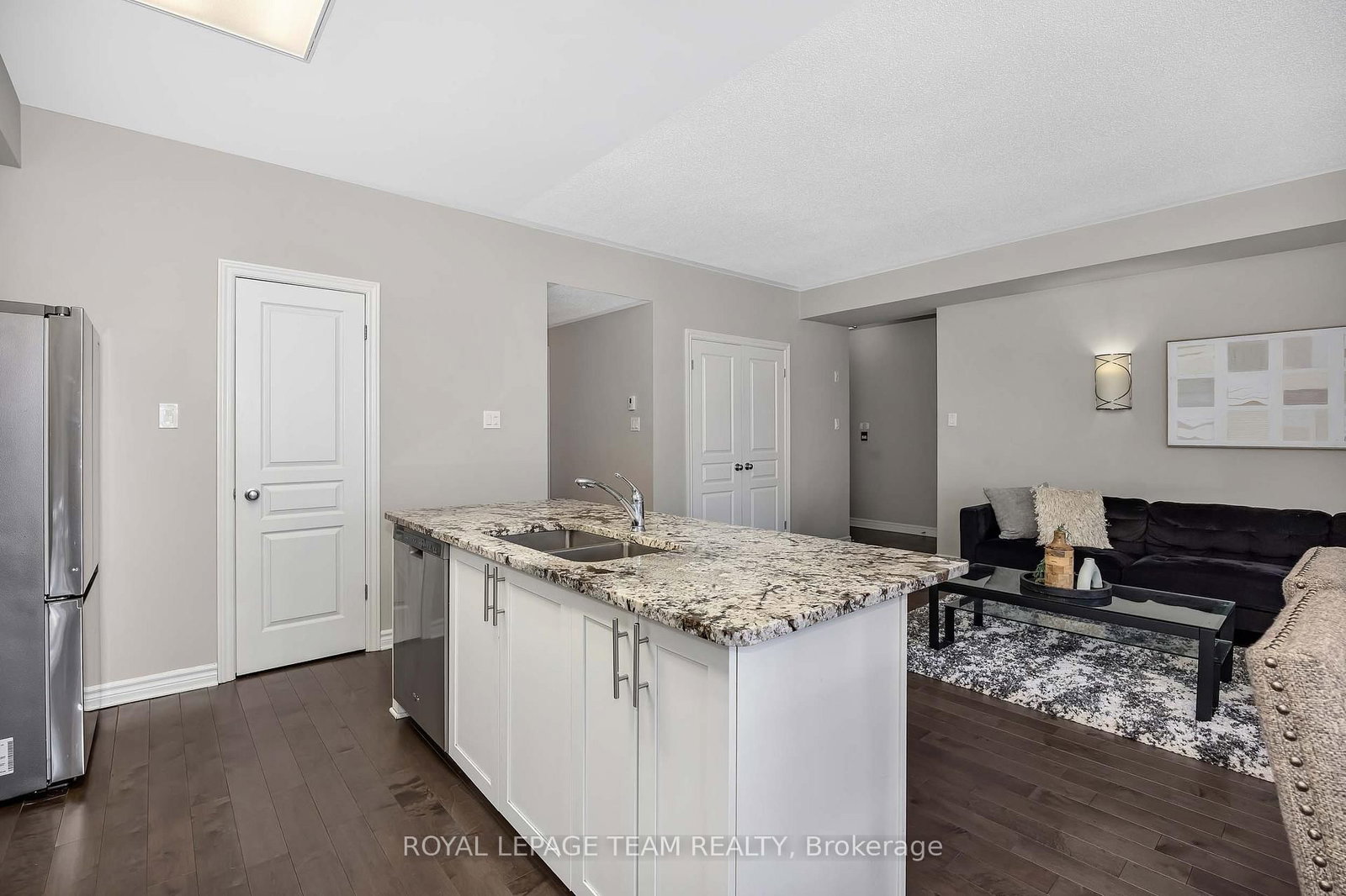 1065 Beryl Private • #F • Ottawa, ON photo 11