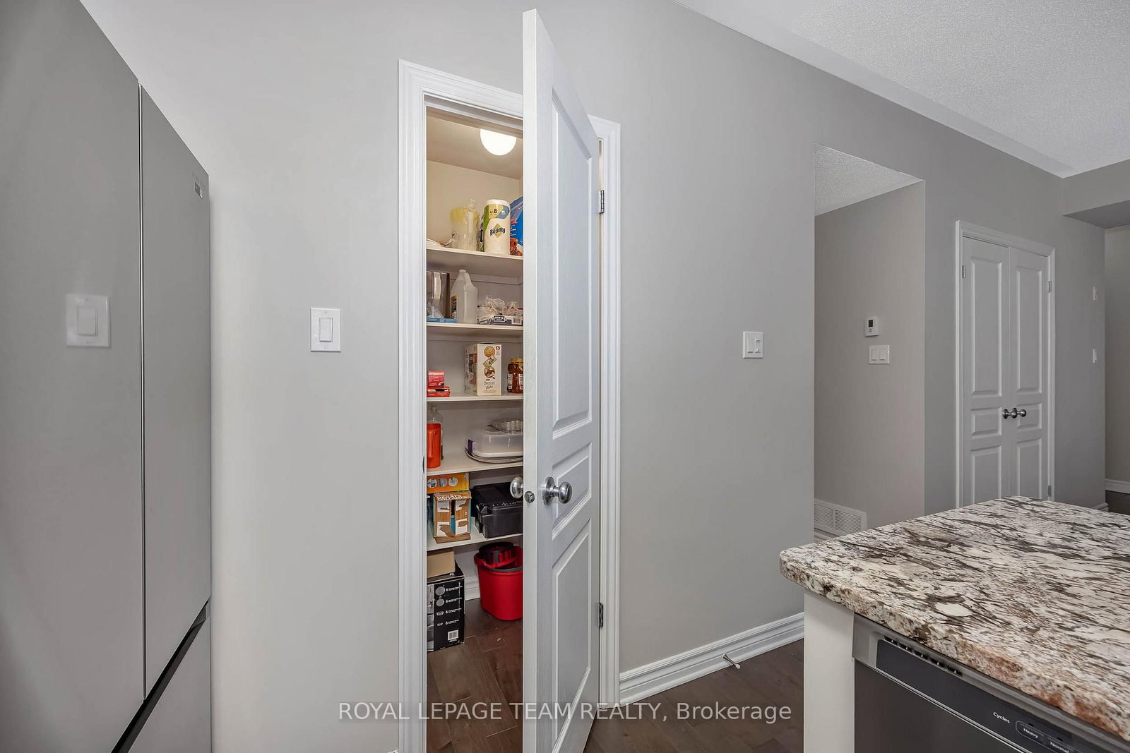 1065 Beryl Private • #F • Ottawa, ON photo 14