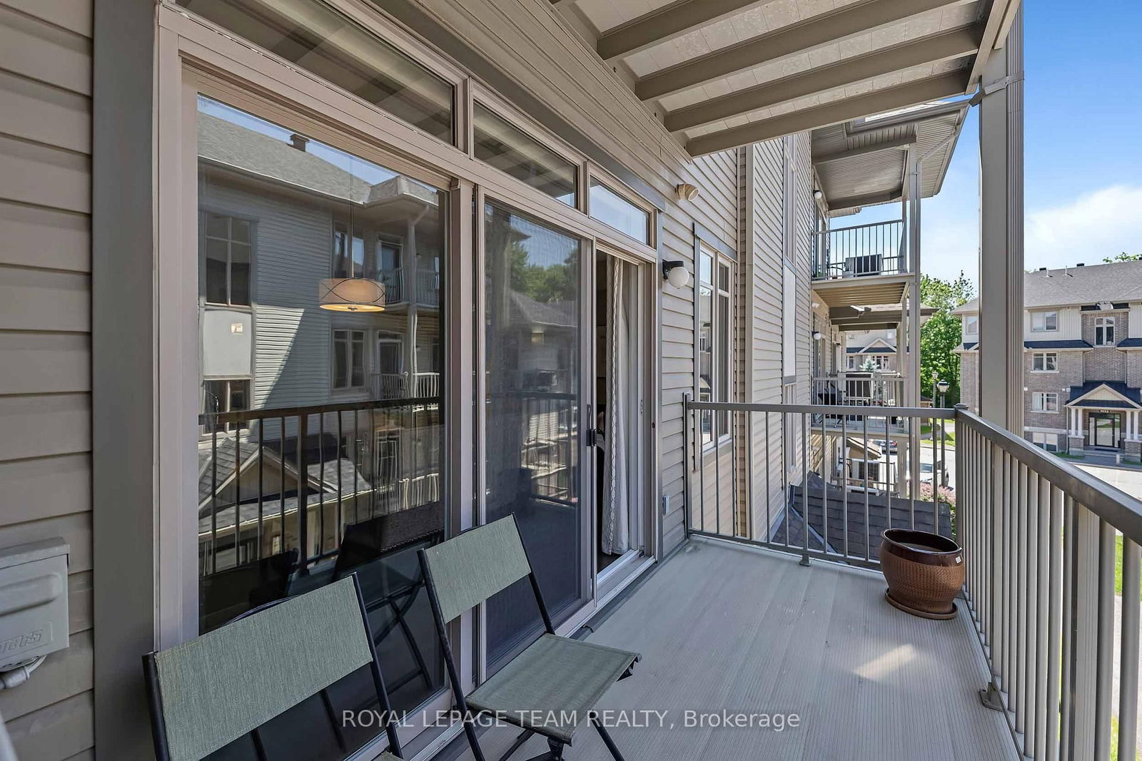 1065 Beryl Private • #F • Ottawa, ON photo 25