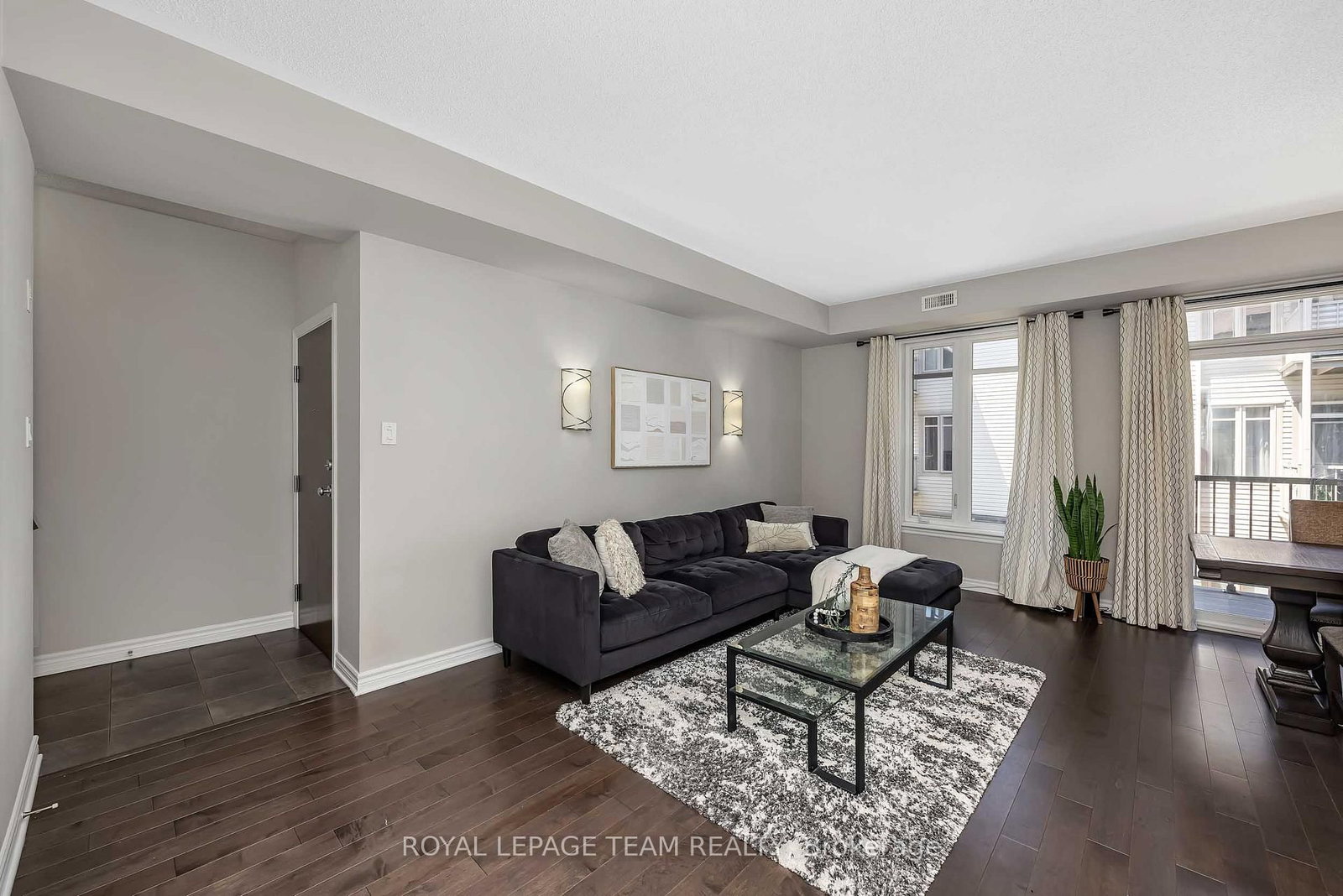 1065 Beryl Private • #F • Ottawa, ON photo 3