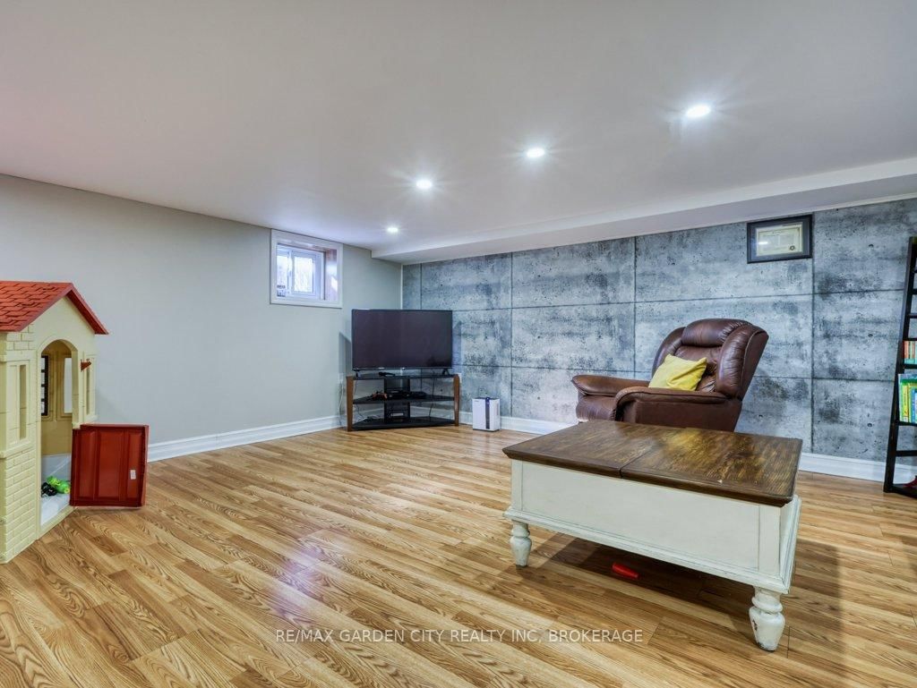 52 CARTER Street • Port Colborne, ON photo 19