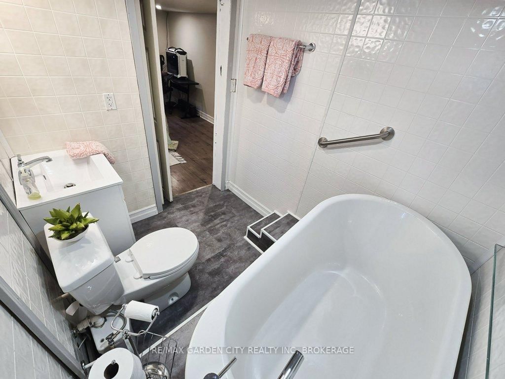 52 CARTER Street • Port Colborne, ON photo 24