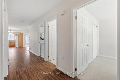 Unit 25 — 15 Aldersgate Drive — photo 4