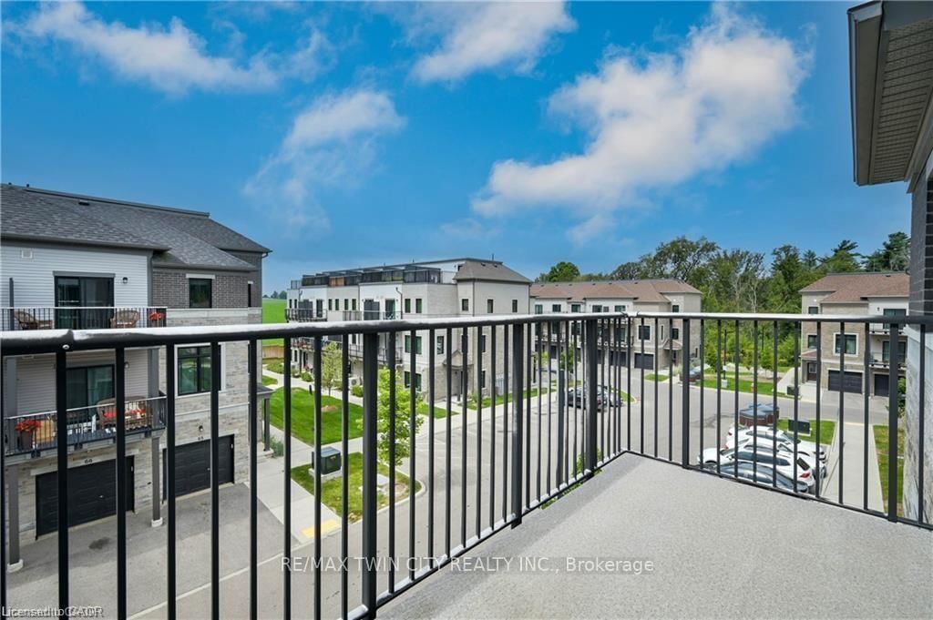 107 Westra Drive • #27 • Guelph/Eramosa, ON photo 32