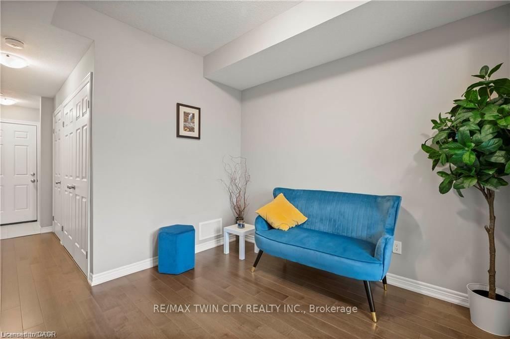 107 Westra Drive • #27 • Guelph/Eramosa, ON photo 8