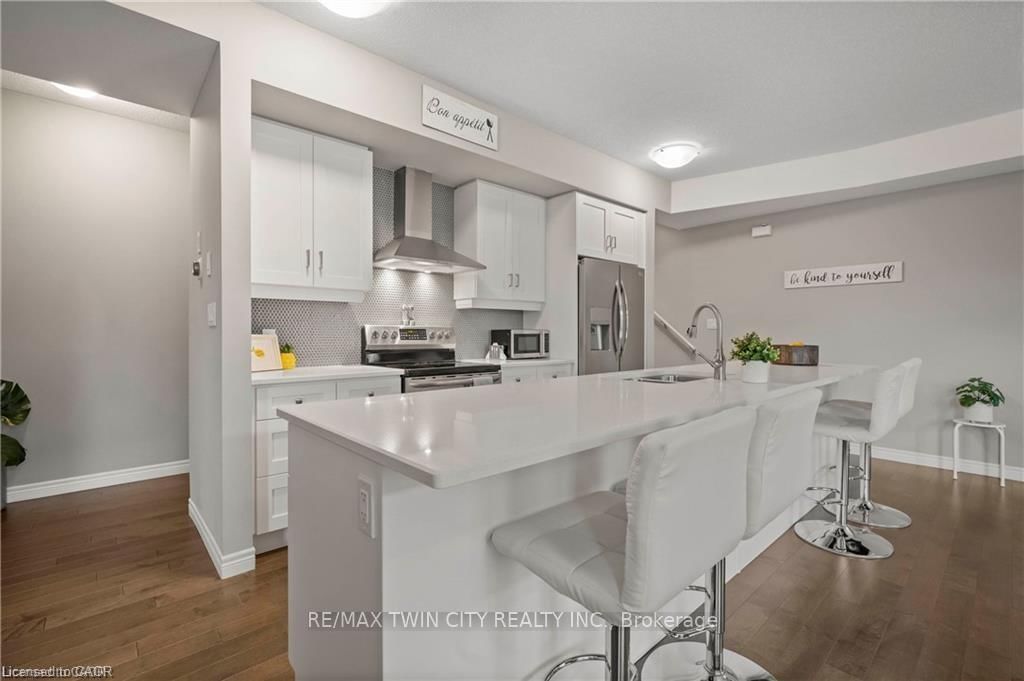 107 Westra Drive • #27 • Guelph/Eramosa, ON photo 9