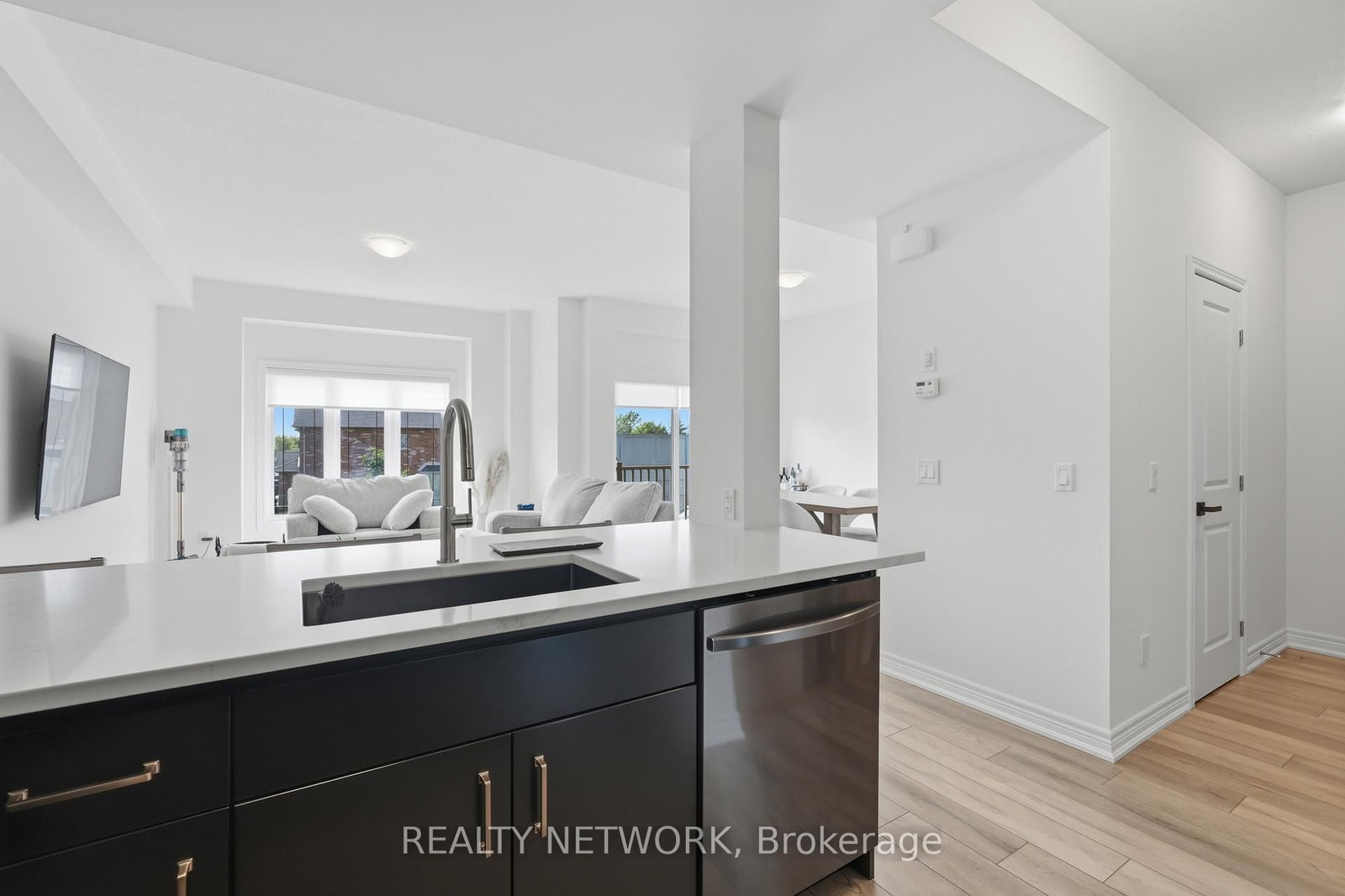 13 Rachel Drive • Hamilton, ON photo 10