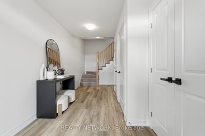 13 Rachel Drive • Hamilton, ON photo 4
