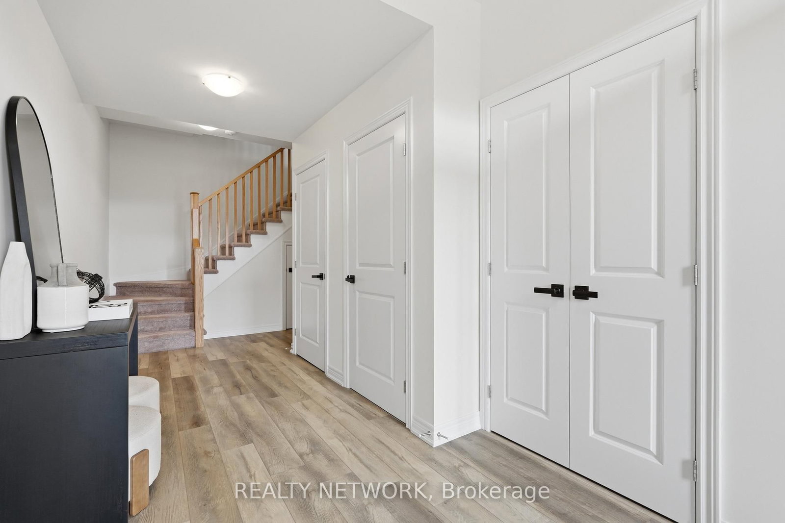 13 Rachel Drive • Hamilton, ON photo 5