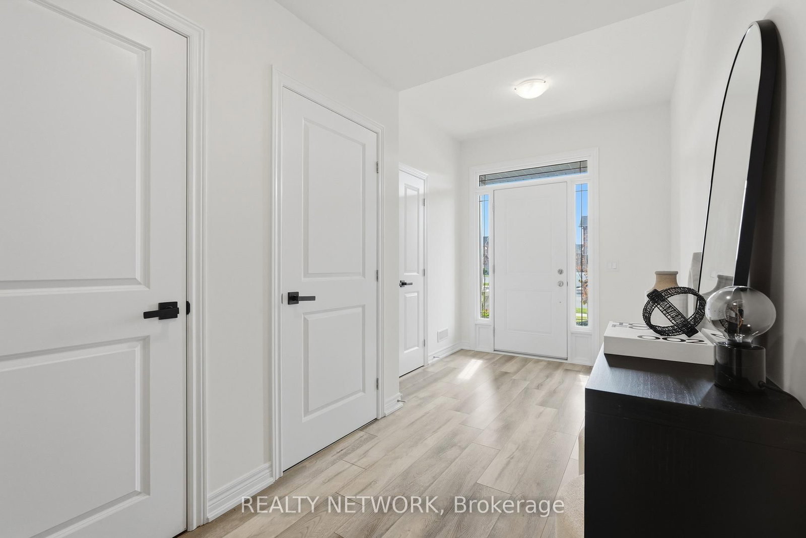 13 Rachel Drive • Hamilton, ON photo 6