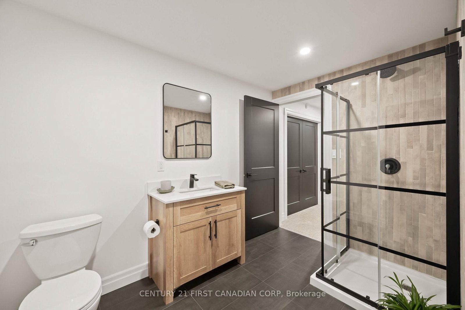 8 Oscar Davis Court • Strathroy-Caradoc, ON photo 31