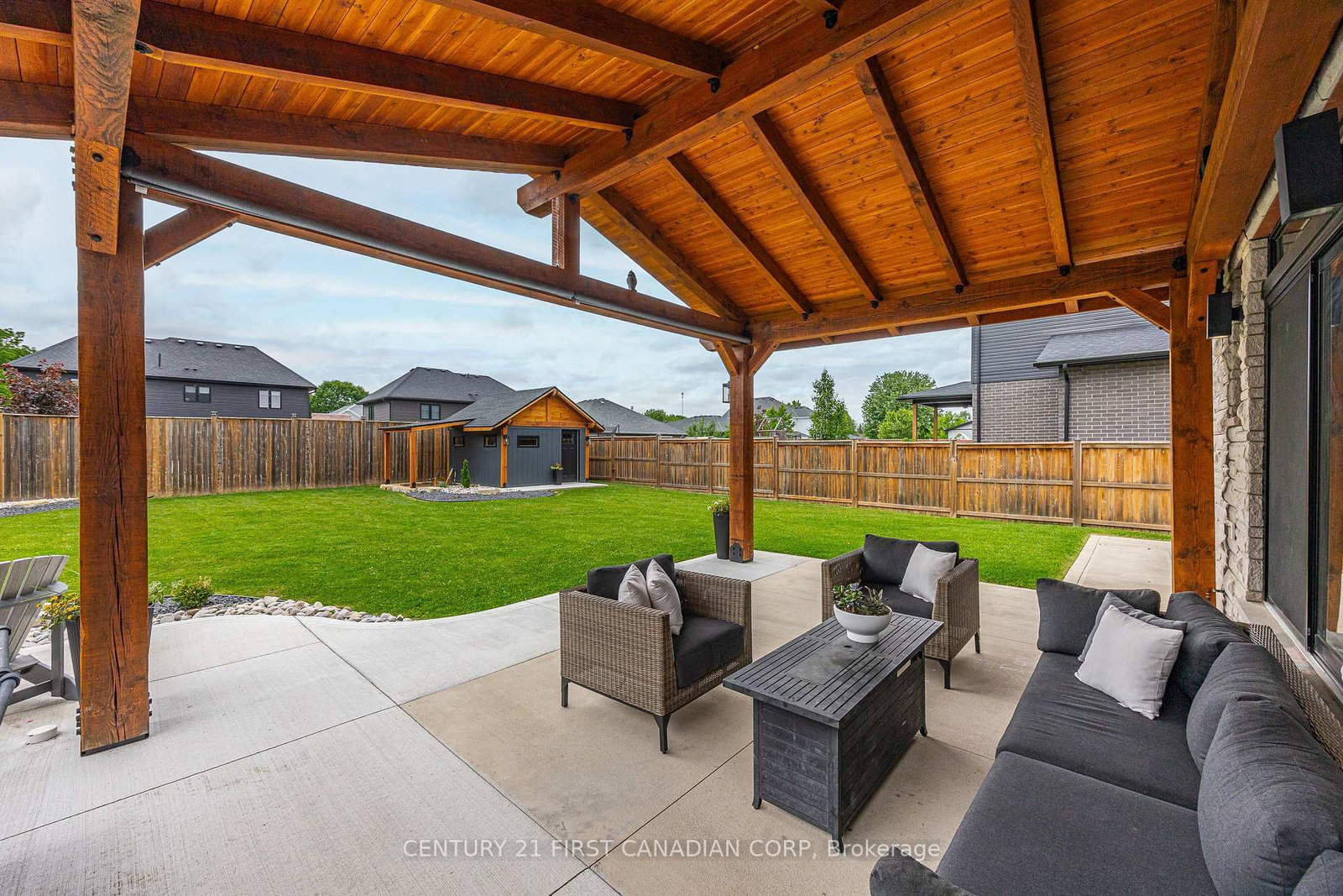 8 Oscar Davis Court • Strathroy-Caradoc, ON photo 41