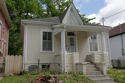 15 Cove Road