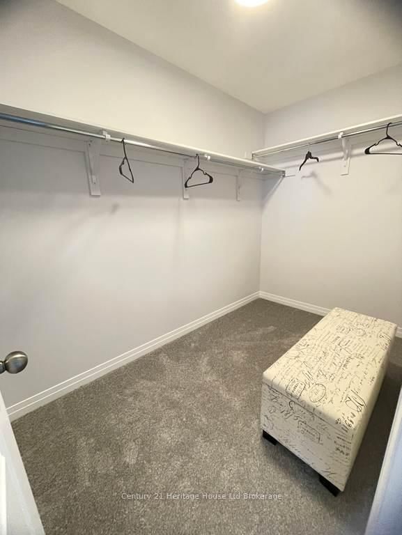 335 Kading Crescent • Woodstock, ON photo 9