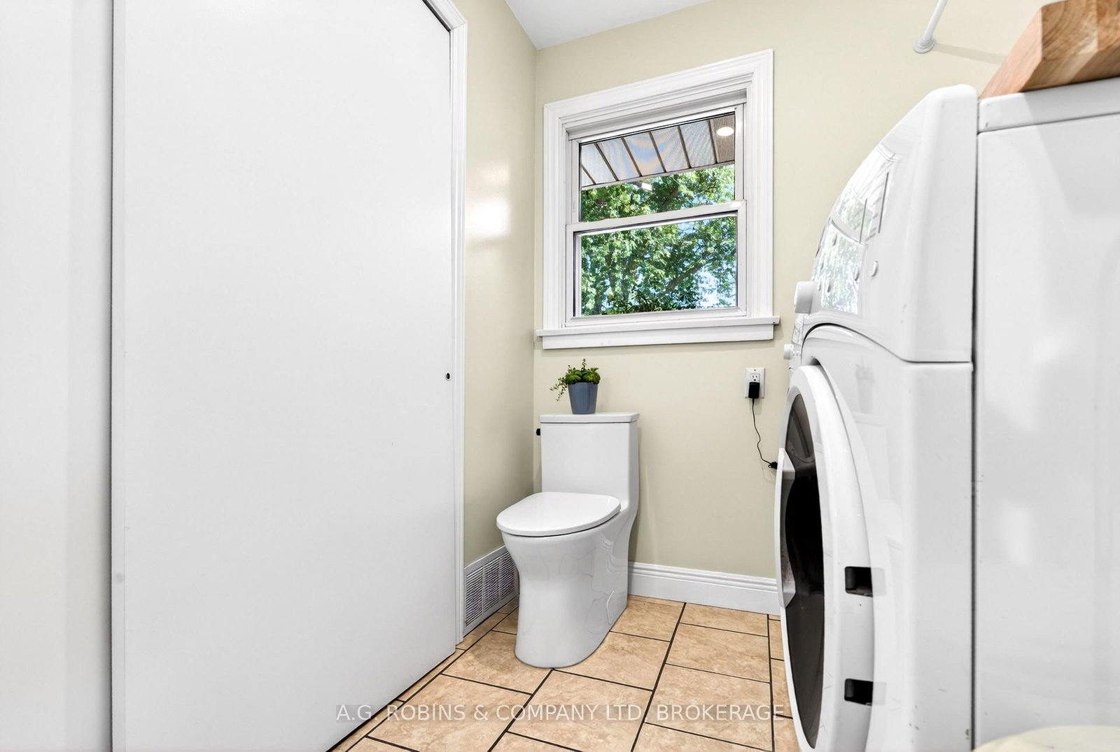 3119 #3 Highway E • Port Colborne, ON photo 18
