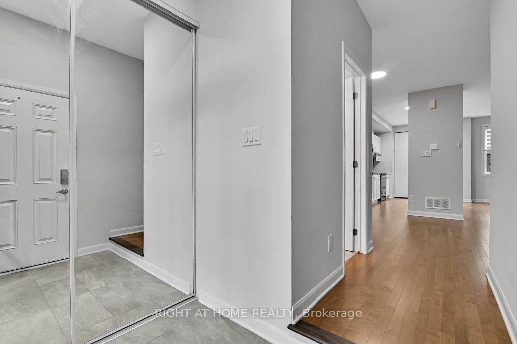 306 Guppy Grove • Orleans, ON photo 3