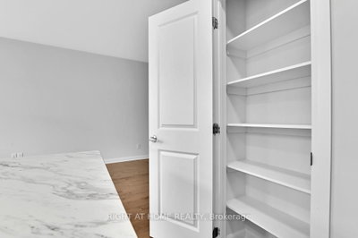 306 Guppy Grove • Orleans, ON photo 9