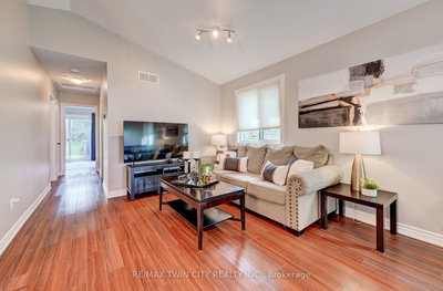 15 Michelle Court — photo 4