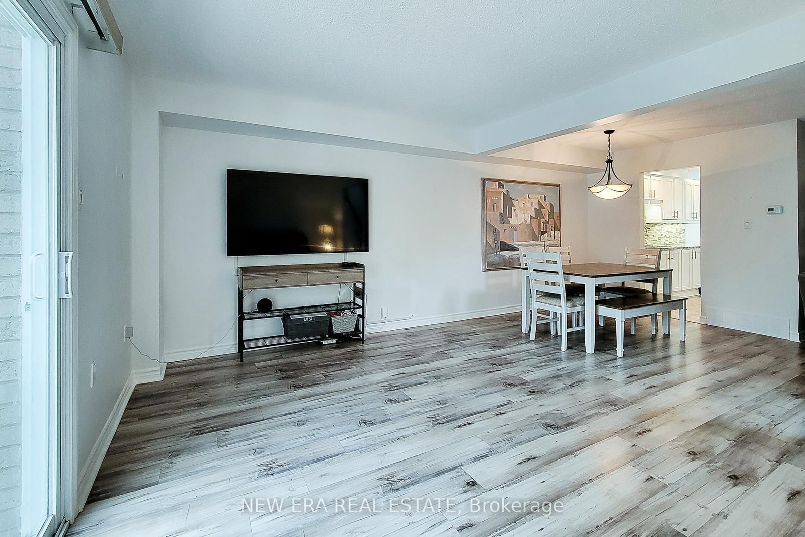 8 Dalton Gate • Hamilton, ON photo 11