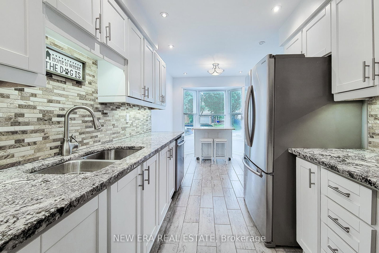 8 Dalton Gate • Hamilton, ON photo 14