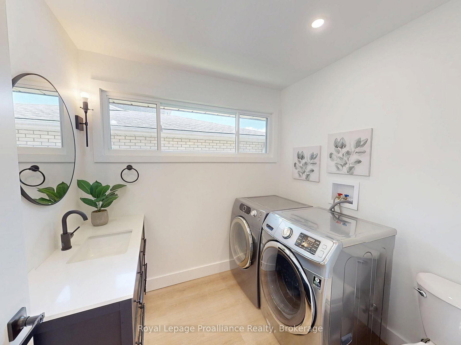 3 Cooke Court • Belleville, ON photo 16