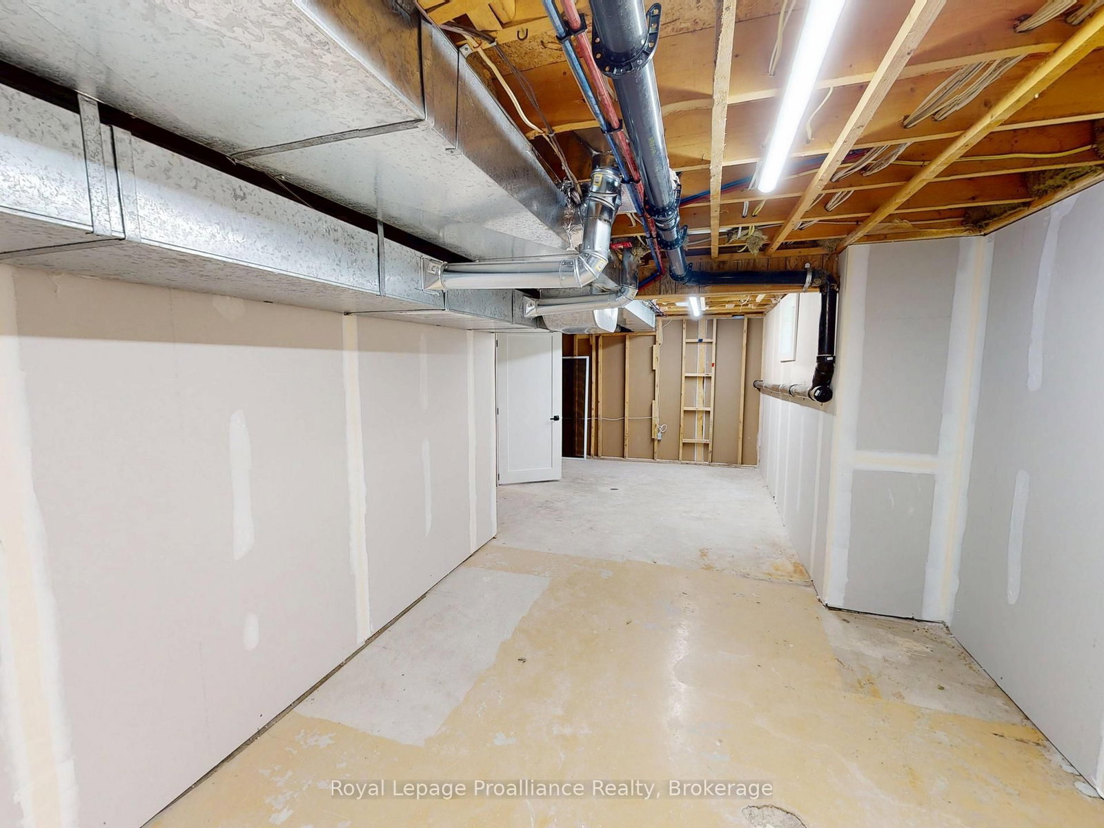 3 Cooke Court • Belleville, ON photo 36