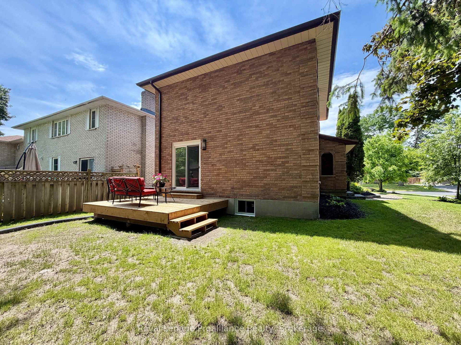 3 Cooke Court • Belleville, ON photo 37