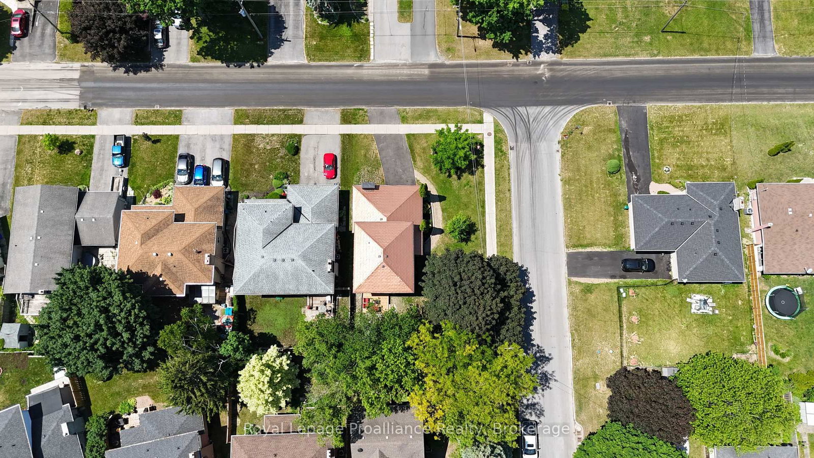 3 Cooke Court • Belleville, ON photo 38