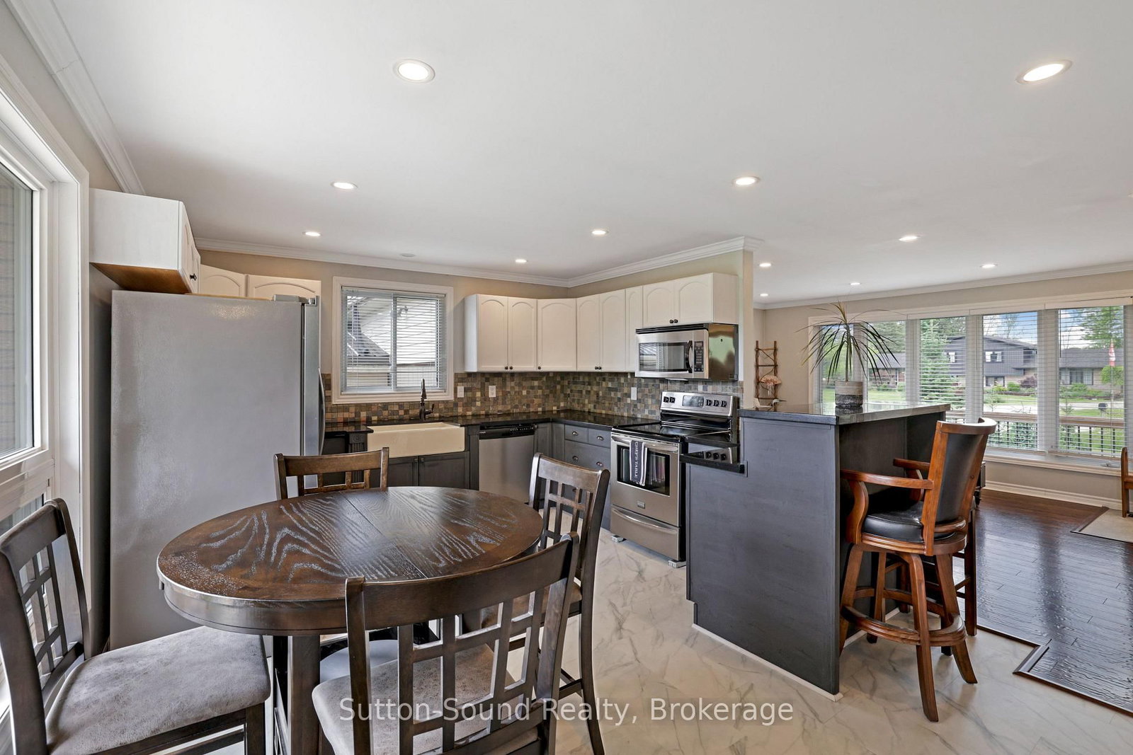 829 30th Street W • Georgian Bluffs, ON photo 7