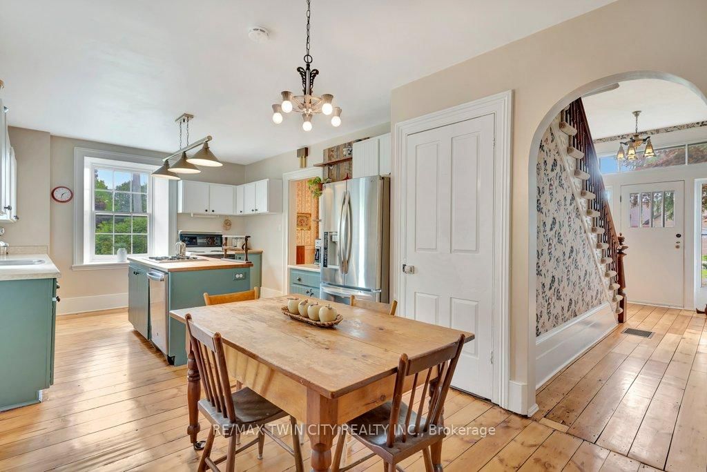 142 GLENMORRIS Street • Cambridge, ON photo 15