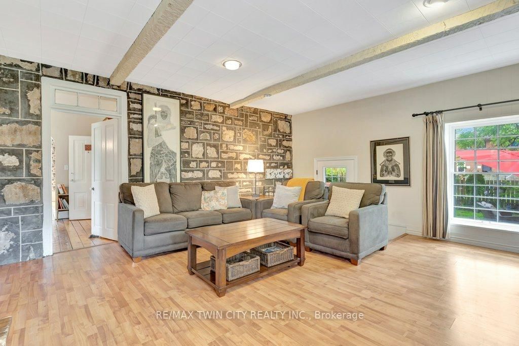 142 GLENMORRIS Street • Cambridge, ON photo 16