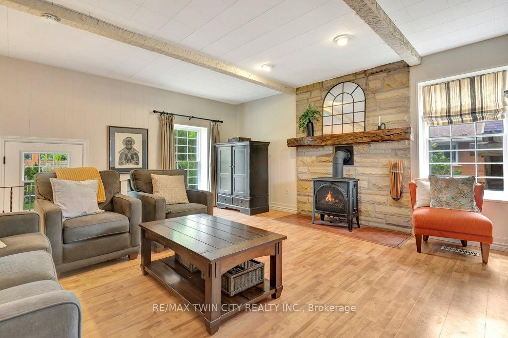 142 GLENMORRIS Street • Cambridge, ON photo 17