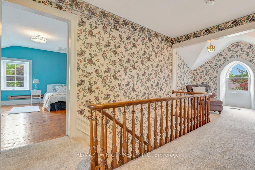 142 GLENMORRIS Street • Cambridge, ON photo 21