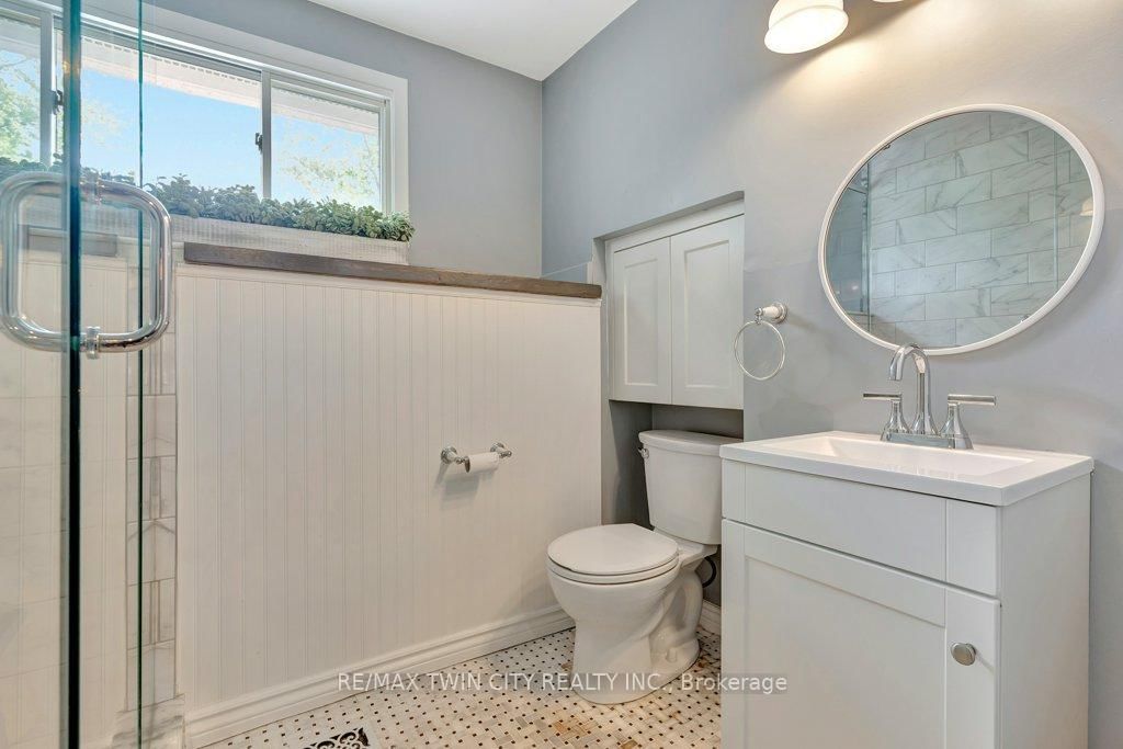 142 GLENMORRIS Street • Cambridge, ON photo 28