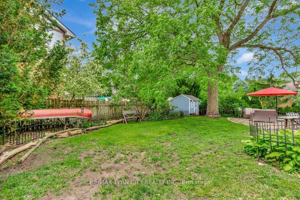 142 GLENMORRIS Street • Cambridge, ON photo 35
