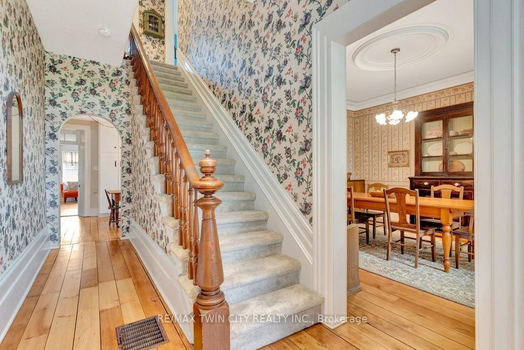 142 GLENMORRIS Street • Cambridge, ON photo 6